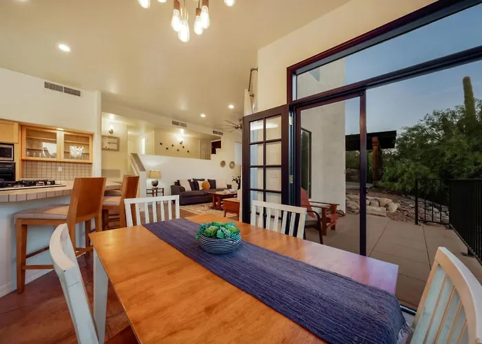 Holiday home Catalina Foothills And Mountain Views, 3 Bedroom 2 Ba, Garage